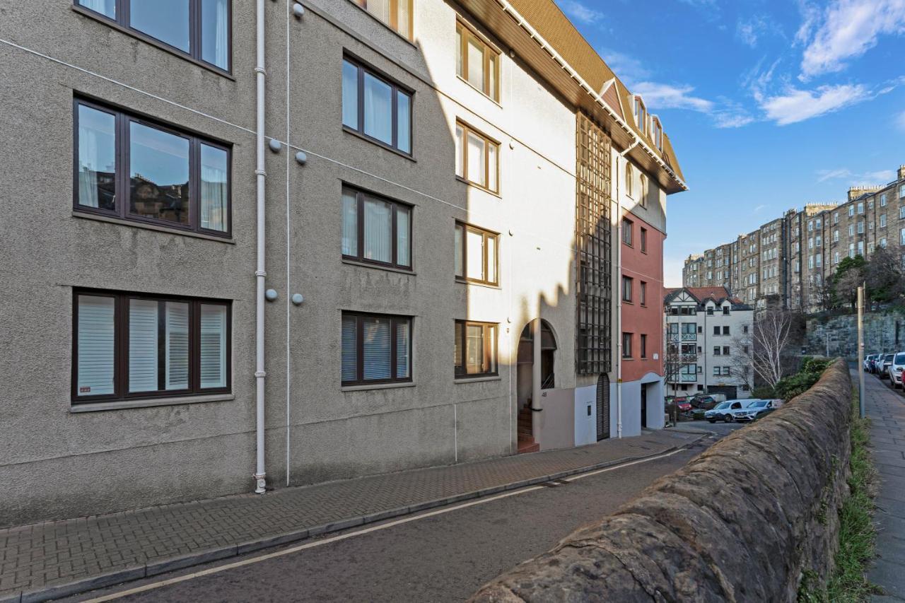 Elegant & Unique Getaway - Spacious 3 Bedroom, 2 Bathroom City Centre Apartment - Free Allocated Parking. Edimburgo Exterior foto