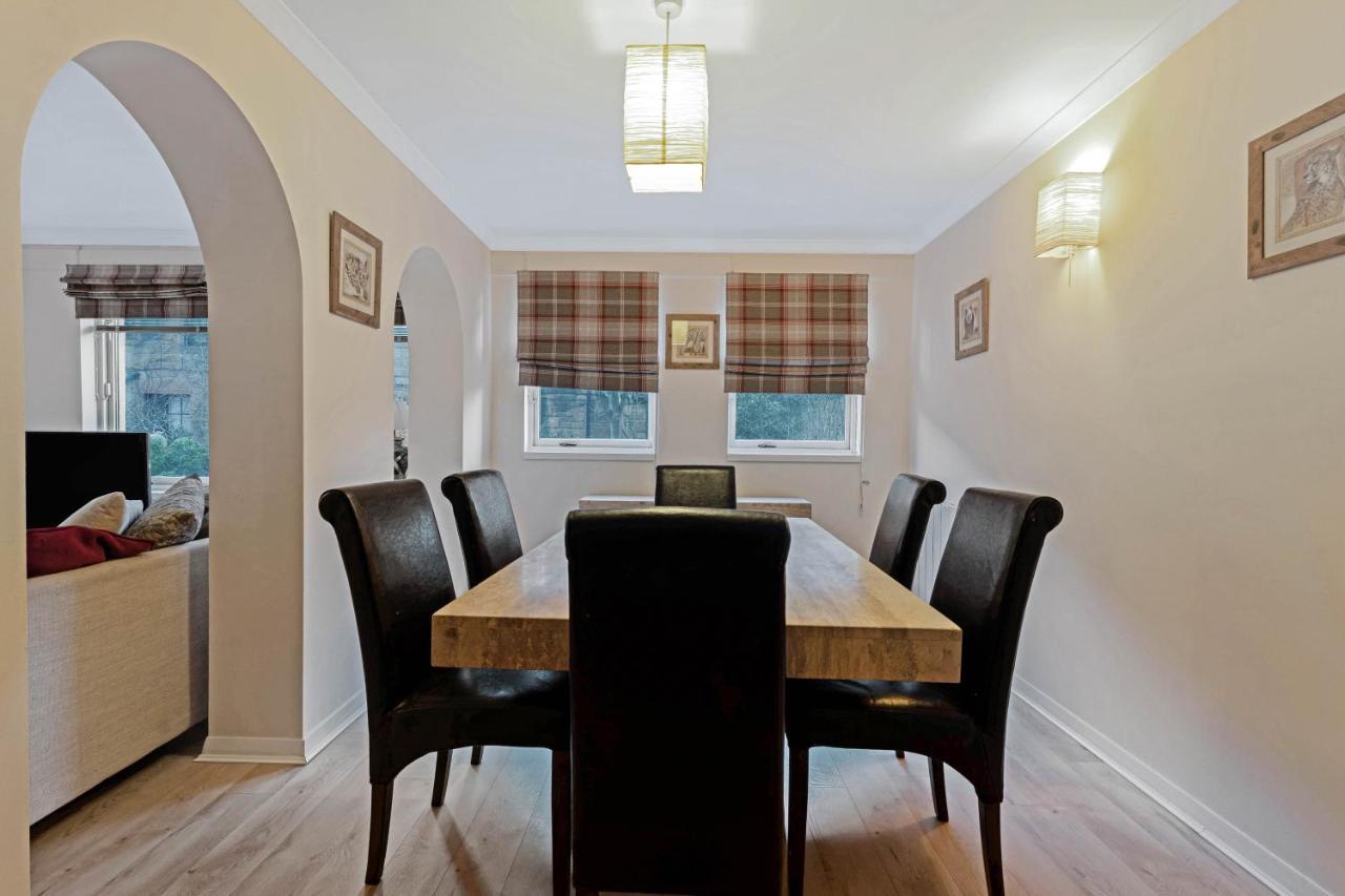 Elegant & Unique Getaway - Spacious 3 Bedroom, 2 Bathroom City Centre Apartment - Free Allocated Parking. Edimburgo Exterior foto